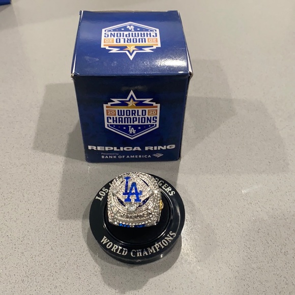 Dodger Replica 2020 World Champions Ring - Picture 1 of 3